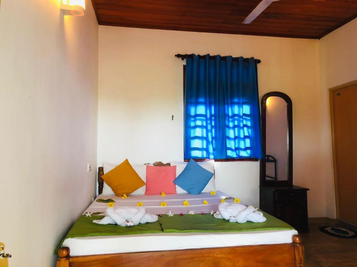 Rock Paradise Beach Hotel & Restaurent Tangalle Luaran gambar