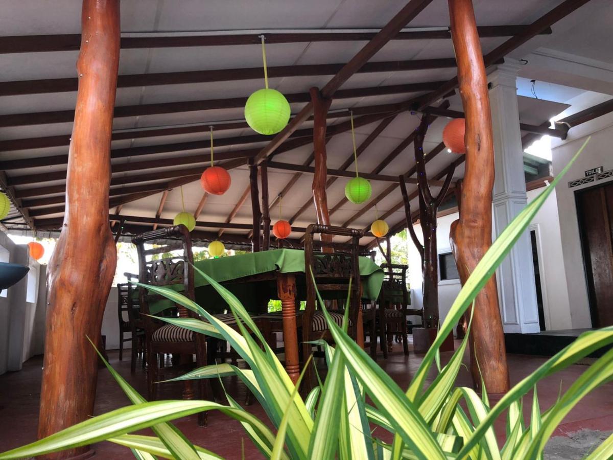 Rock Paradise Beach Hotel & Restaurent Tangalle Luaran gambar