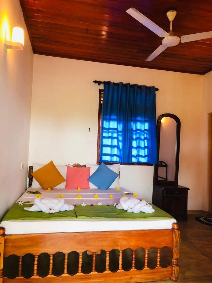 Rock Paradise Beach Hotel & Restaurent Tangalle Luaran gambar
